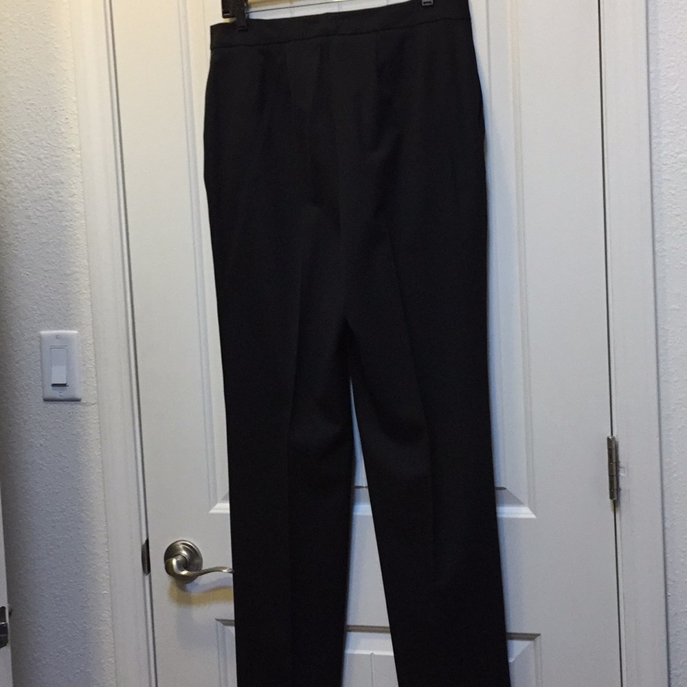 Anne Klein black trousers. - Picture 3 of 3